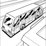 Prosta kolorowanka autobusu do wydruku dla dzieci.