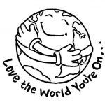 Kolorowanka Ziemi z uśmiechniętą twarzą i napisem Love the world You're On.