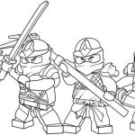 Czarno-białe kolorowanki Ninjago dla dzieci do wydrukowania.