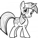Kolorowanka Twilight Sparkle z My Little Pony do druku.